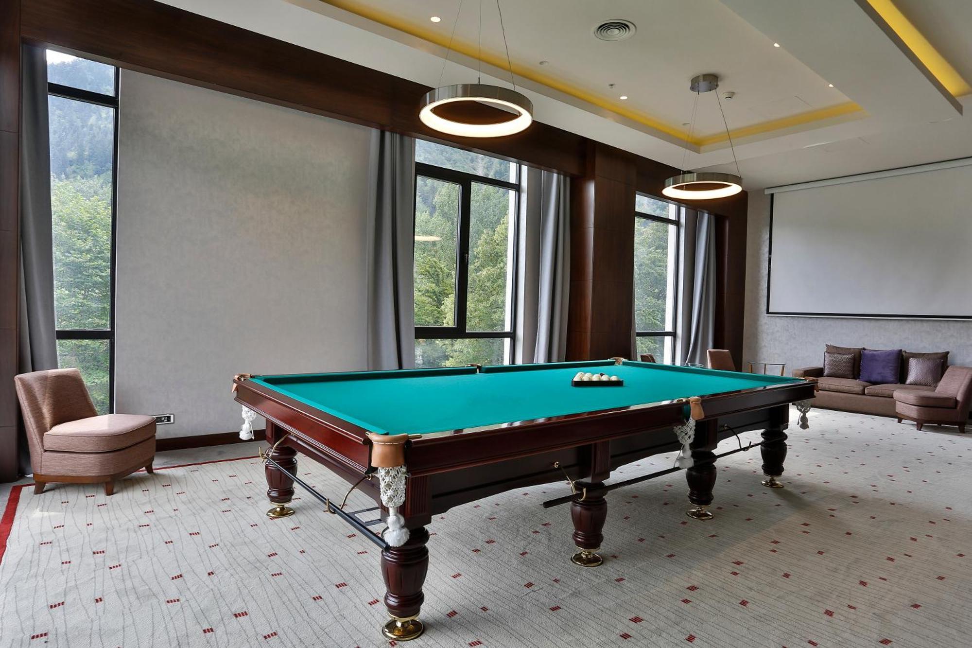 Borjomi Likani Health & Spa Centre Luaran gambar A pool table